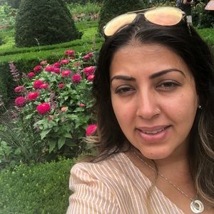 Meet your Posher, Sufia